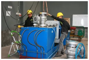 Services Hydrotest Machine 3 hydrotest_machine_2